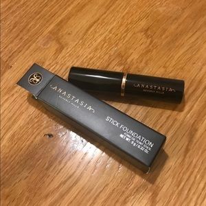 anastasia beverly hills stick foundation